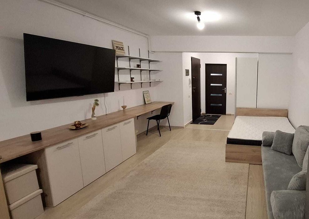 Garsoniera Damaroaia Petrom City visavis Lidl Coralilor, loc parcare