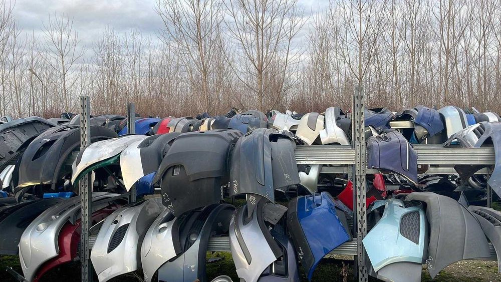 Vindem stoc marfa piese auto dezmembrari en gros pret 40.000 eur tva inclus