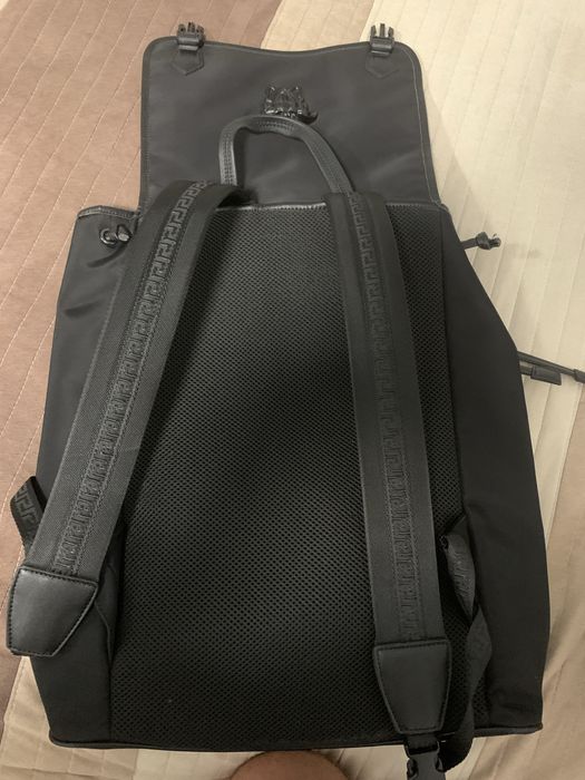 Rucsac versace  folosit odata