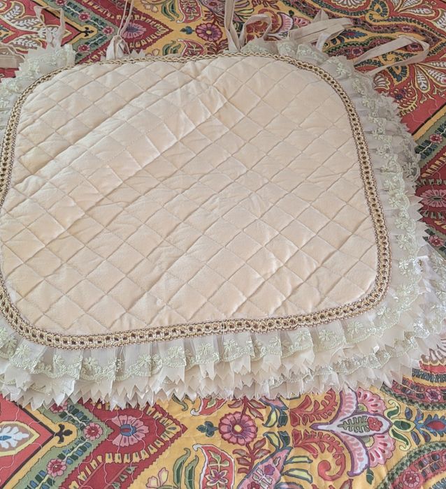 Продам новые чехлы на стулья