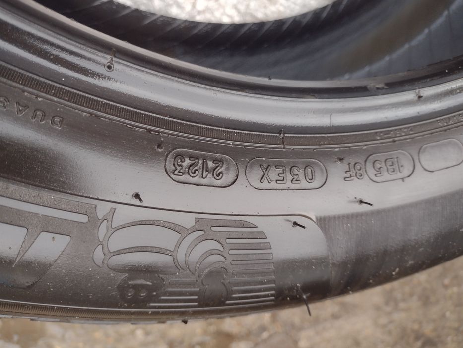 Перфектни 2бр.235/55/19 Michelin PA5 SUV dot2123