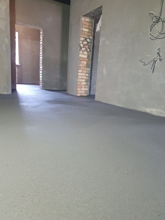 Стяжка полусухая кв -1000тг с агрегатом