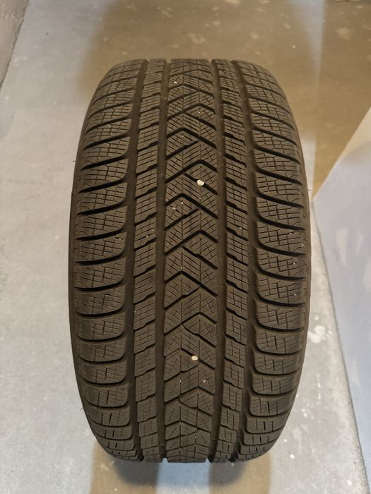 Roti complete iarna BMW X5 X6 M style 223 in 2 latimi 19 inch