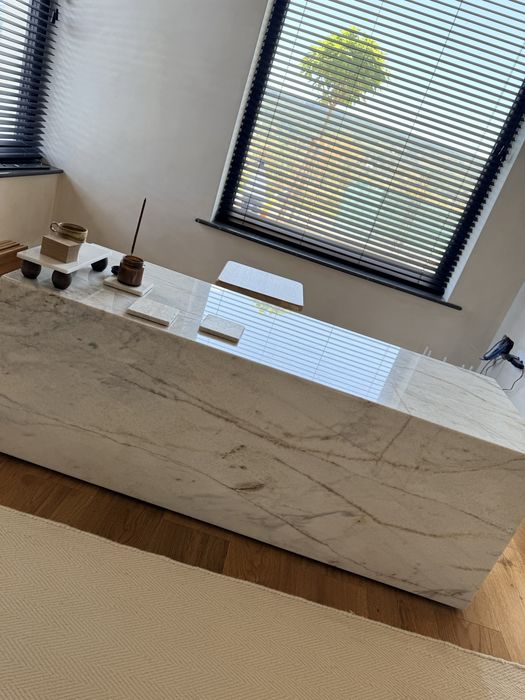 Marmura,travertin,onix,granit,andezit,quartz