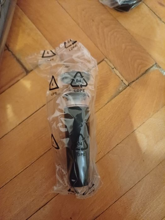 1. Tirbuson electric sticle de vin/șampanie