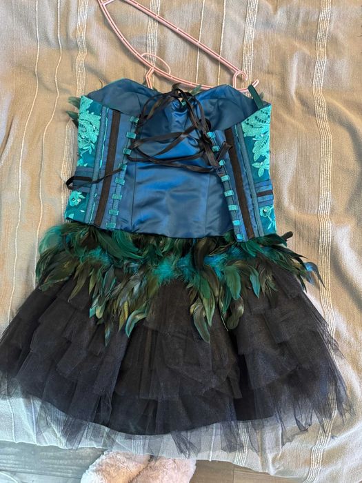 Ръчно шит комплект корсет с пола