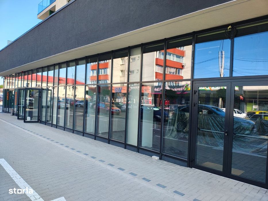 Sp. comercial 138 mp, central, vitrina, vad comercial, parcare, 16e/mp