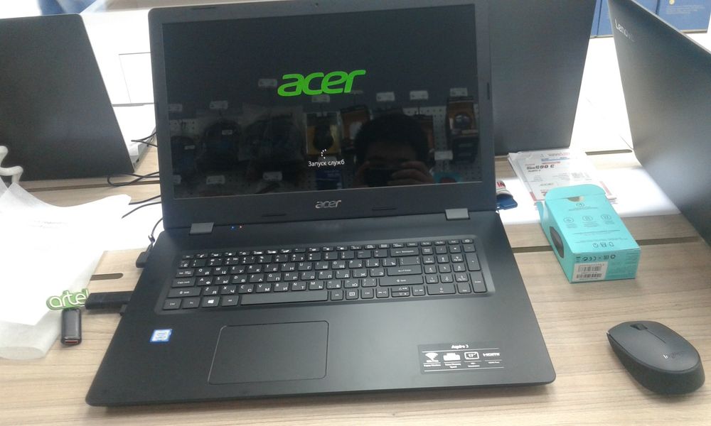 Noutbuk sotiladi Acer aspire 3 intel i3 ddr4 4/1000