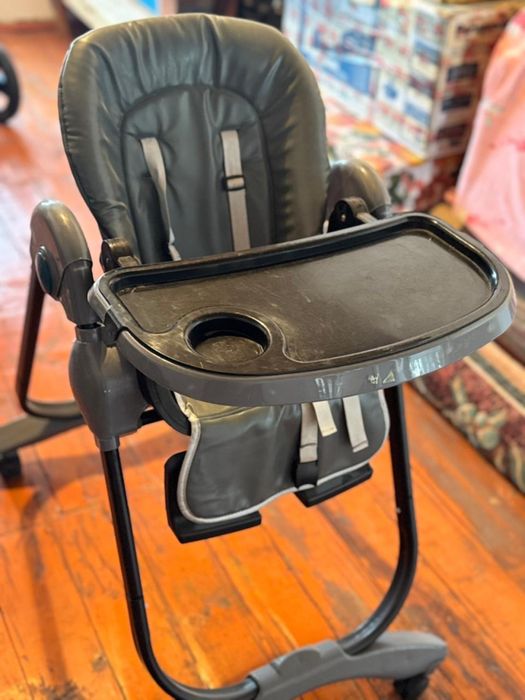 Детский стол для кормления