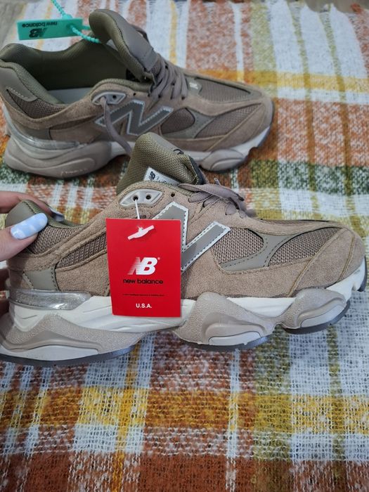Adidasi new balance  9060