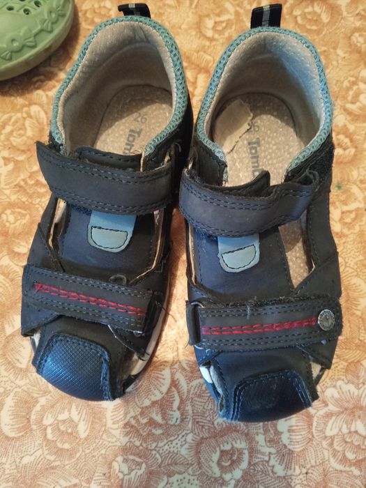 Детская обувь. Кроссовки сандали