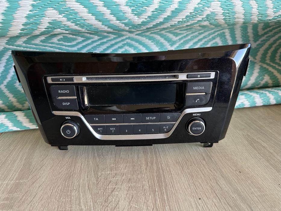 Casetofon*mp3 player*radio*cd player*unitate*bluetooth*Nissan Qashqai