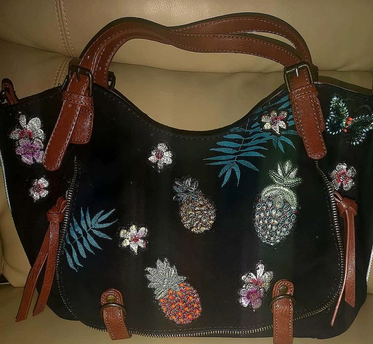 Poșetă Desigual foarte frumoasă