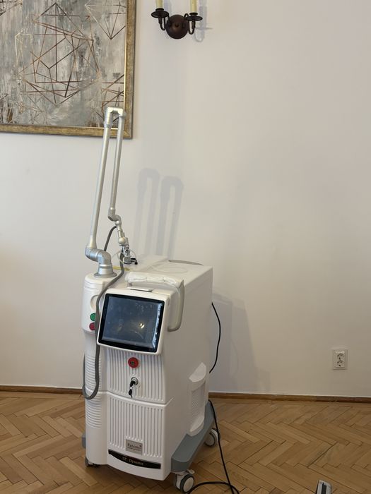Aparat profesional Laser CO₂ fracționat