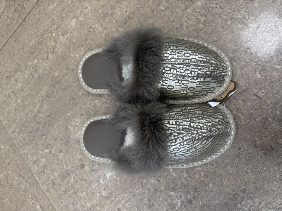 Мъжки и дамски домашни чехли