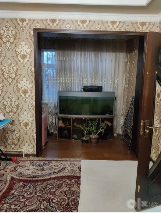 Продается Аквариум почти новый с аксесуарами в комплекте, с большой,