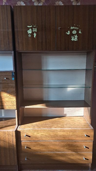 Кожена закачалка и секции