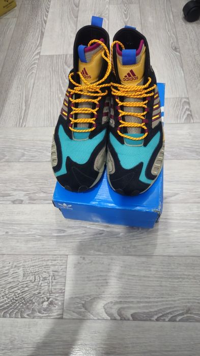 Адидас originals