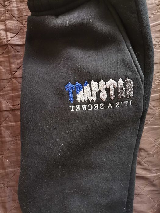 Trapstar панталон и суичър