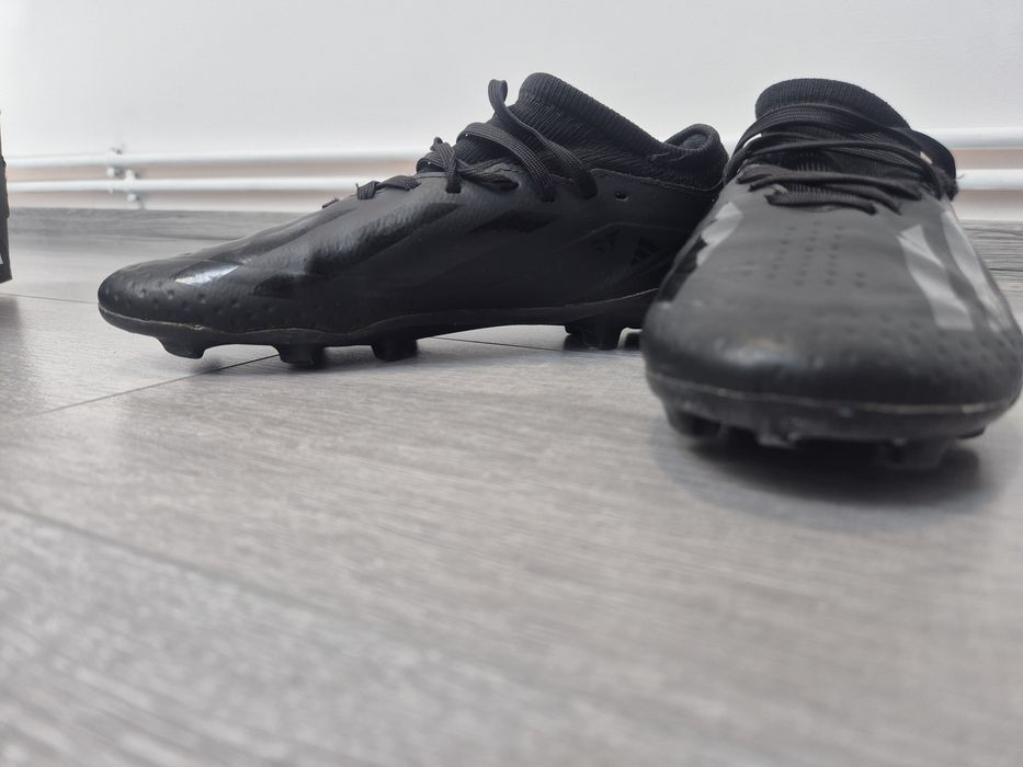 Ghete de  fotbal cu crampoane Adidas