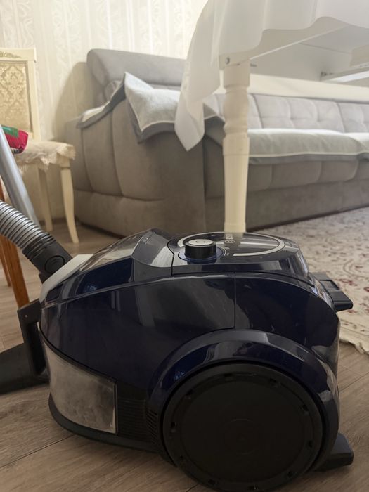 Продам пылесос BOSCH
