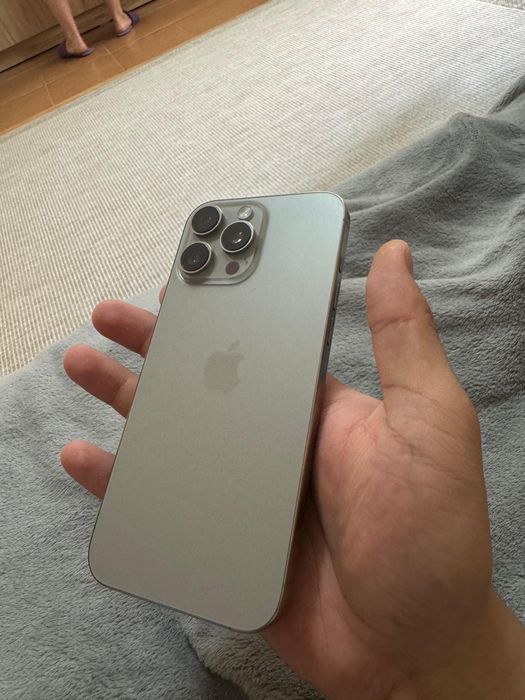 Iphone 16 pro max 256gb silver