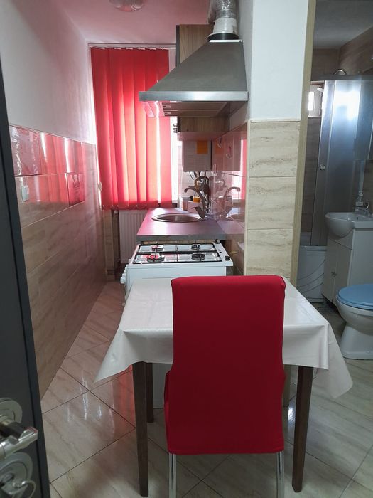 Garsoniera de inchiriat 200 e