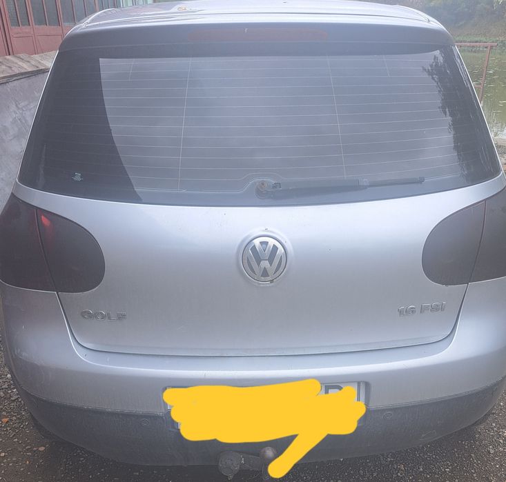 Vând golf5 1.6fsi