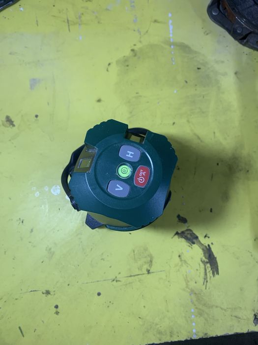 Лазерный уровень DWT LLC03-30