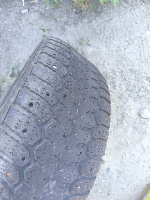 Продам резину на лето 2 колеса