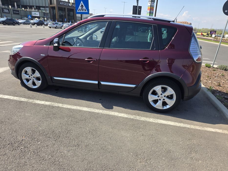 Renault Scenic 1.6 DCI 131 CP XMOD Bose