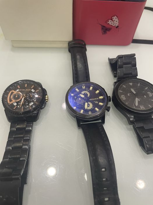 Vand ceasuri police,fossil ca noi