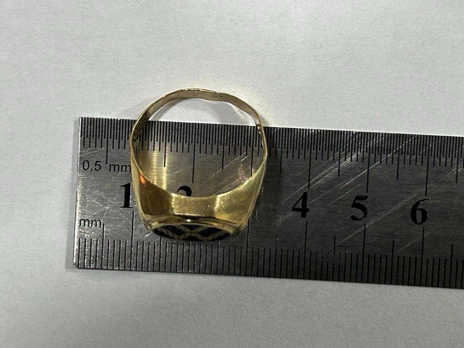 Златен пръстен 14 К 585/ 6.23 гр.