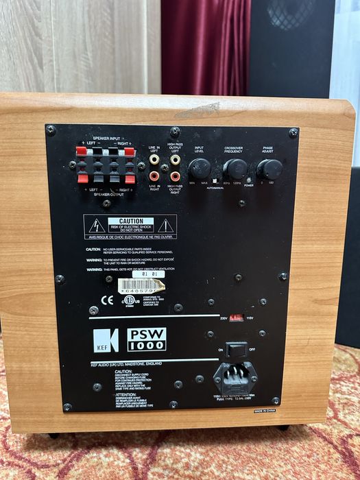 De vanzare sistem 5.1 receiver Onkyo boxe Kef