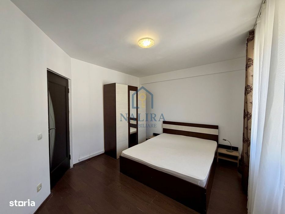 Apartament 3 camere de vânzare