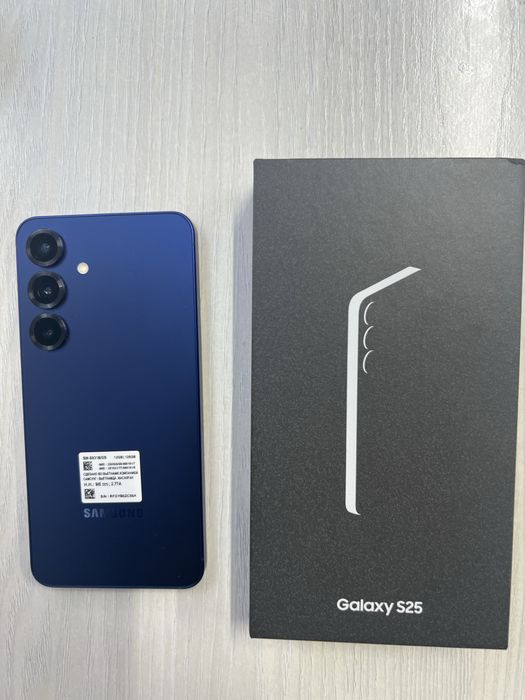 Продам Самсунг Галакси S 25