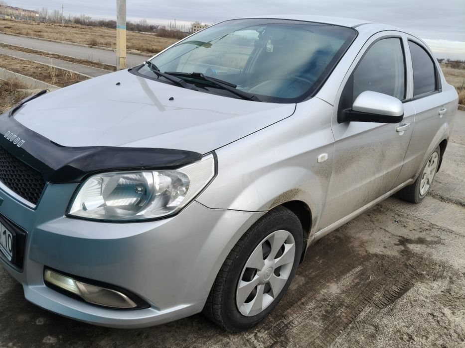Продам нексию 21 год