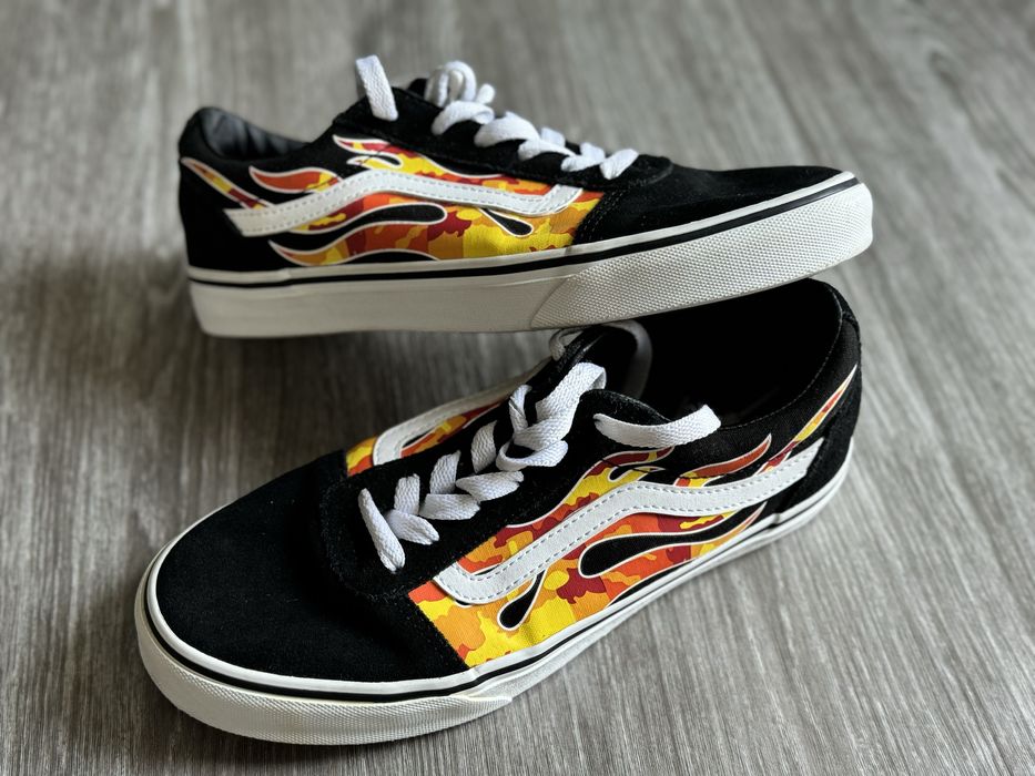 Tenisi Vans Flame marimea 38