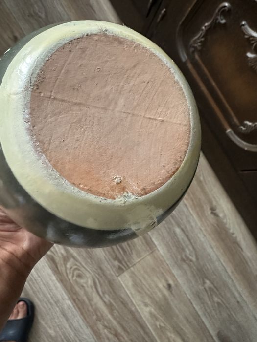 Ваза старинная севропы продам