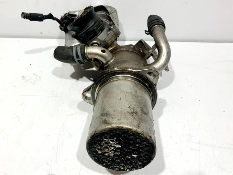 Racitor gaze Audi A6 4G2, C7 04L131512A 2.0 tdi