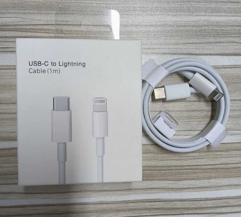 cabluri incarcare fast charge 20w iPhone X 11 12 13 14 usb type c - lightning , noi la cutie