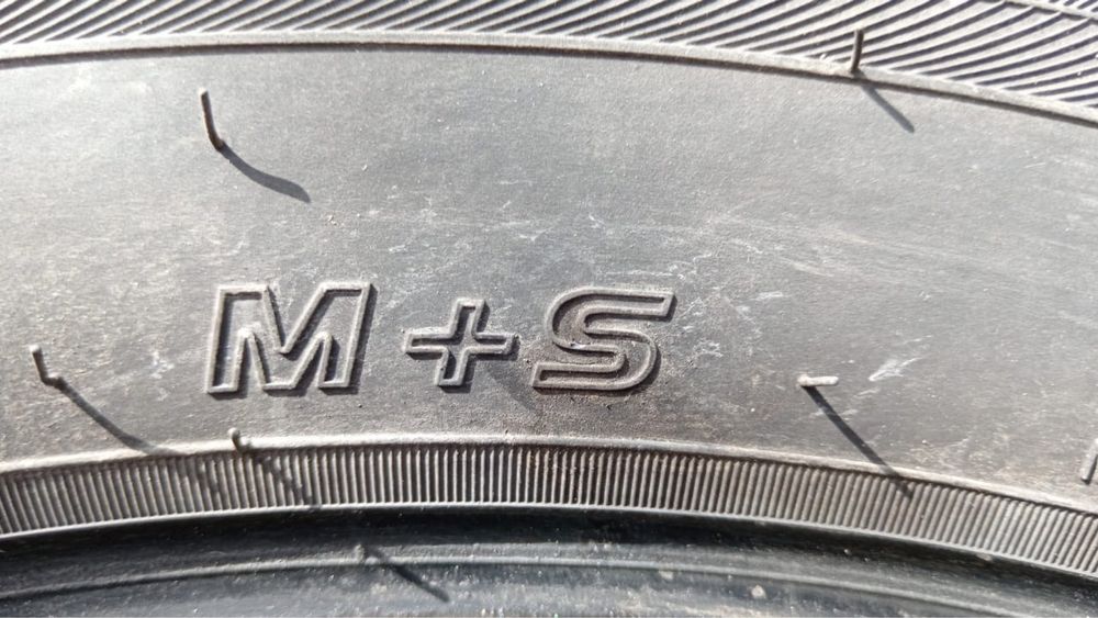 Шины б/у в хорошем состоянии