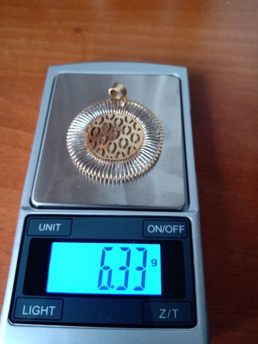 Pandantiv Cellini aur 18k.