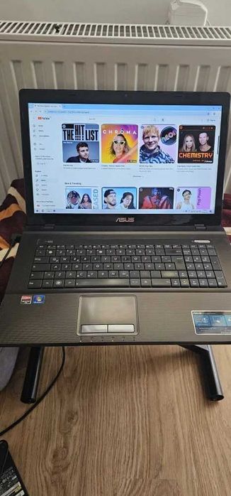 Leptop ASUS X73B , PROCESOR AMD E-450 /1,65 GHZ / RAM 6 GB/ SSD 120 GB