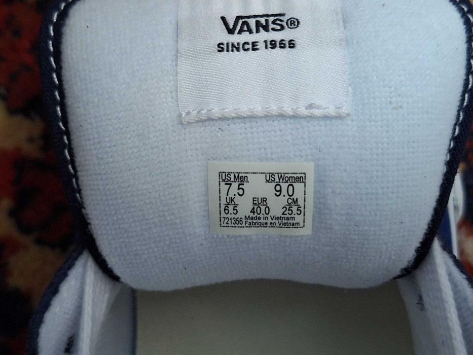 Продаются кеды VANS