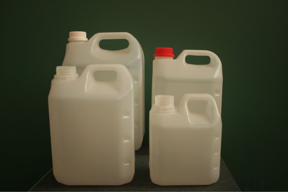 Туби от пластмаса