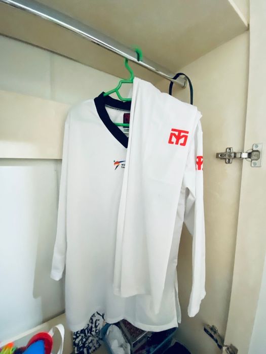 Форма для таэквондо+пояс и шлем