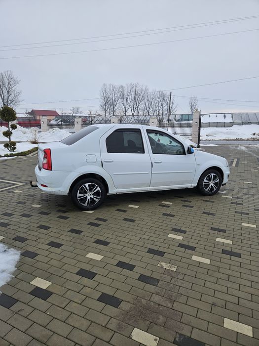 DACIA Logan 2011 — imagine 11