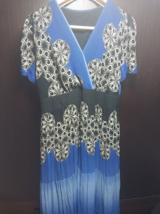 Прокат платьев и костюмов