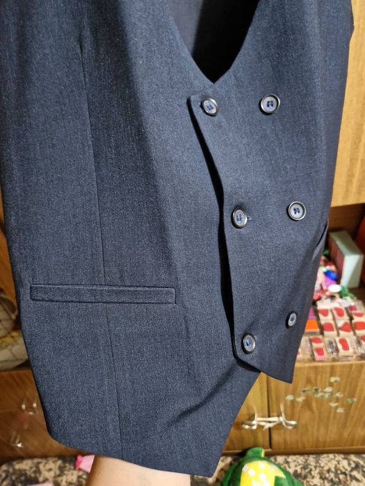 НОВЫЙ Мужской костюм тройка